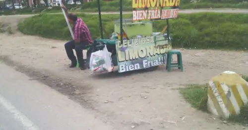 PUNTO AMBULANTE DE HIDRATACION LIMONADA PUNTO AMBULANTE DE HIDRATACION LIMONADA